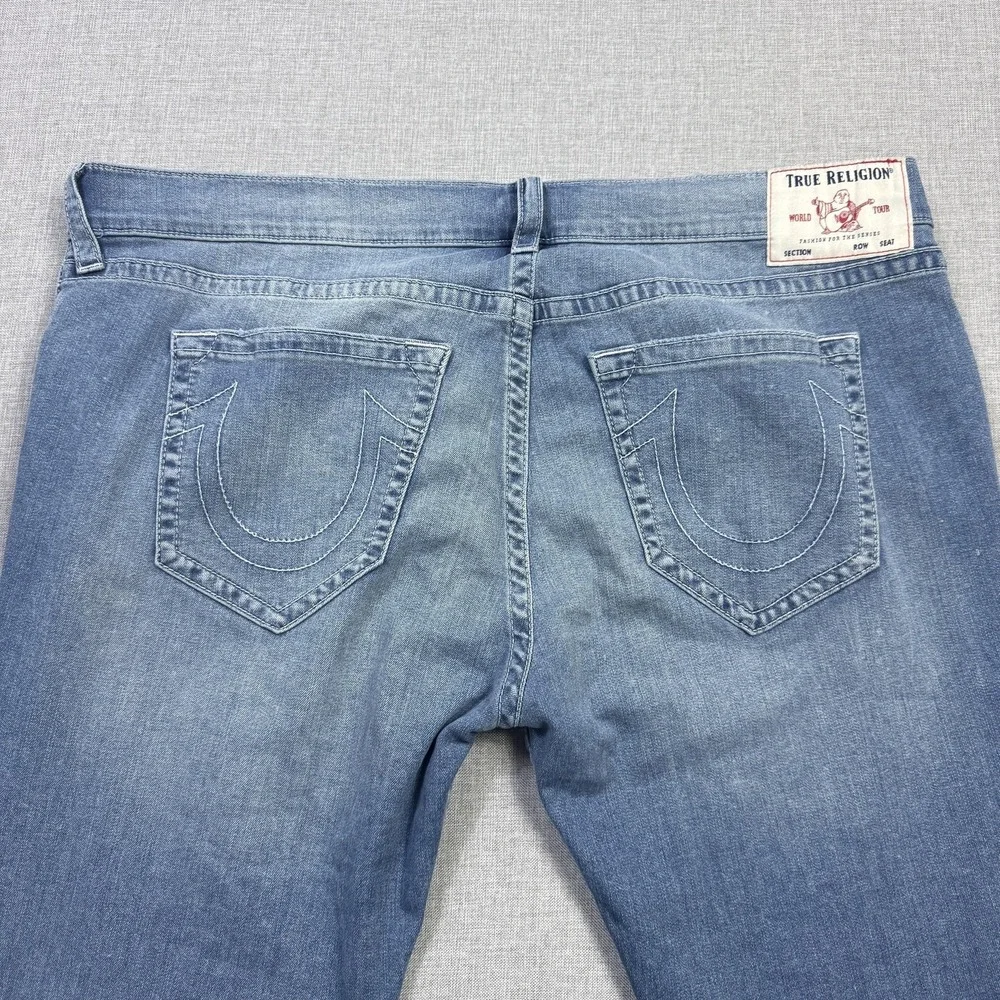 True Religion Jeans Mens 44x34 Straight‎ Blue Light Wash Denim Logo Pockets